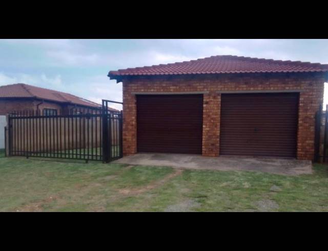 2 BEDROOM HOUSE FOR SALE IN SHARON PARK
